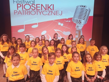 VIII Festiwal Piosenki Patriotycznej '''Zapytaj o Polskę''